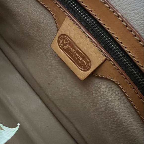 1980’s Vintage Mario Valentino Black and Tan Leather Clutch Bag - Picture 14 of 16